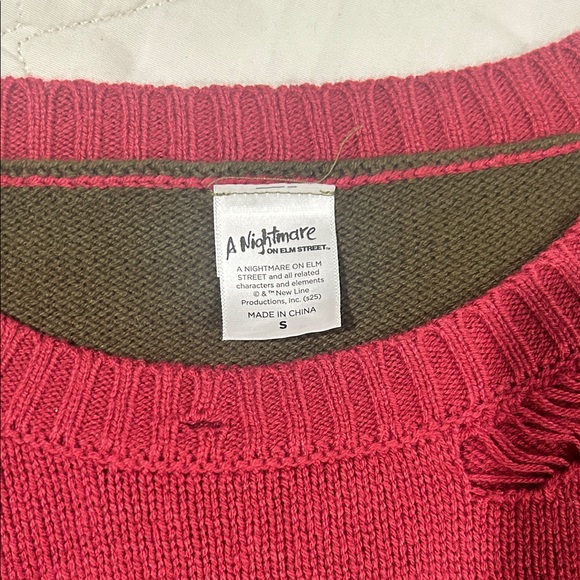 Freddy Kruger Costume Red and Green Striped Sweater with Brown Hat and Glove - Picture 6 of 7